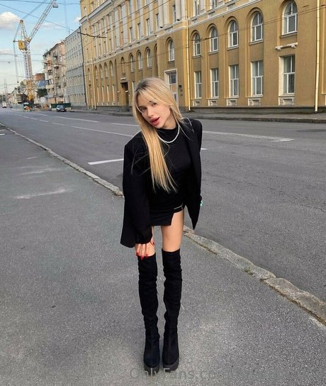 ananda yes pornstar top gallery