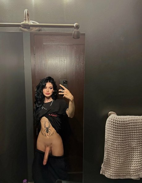 Kendalluvxx model pornographic img