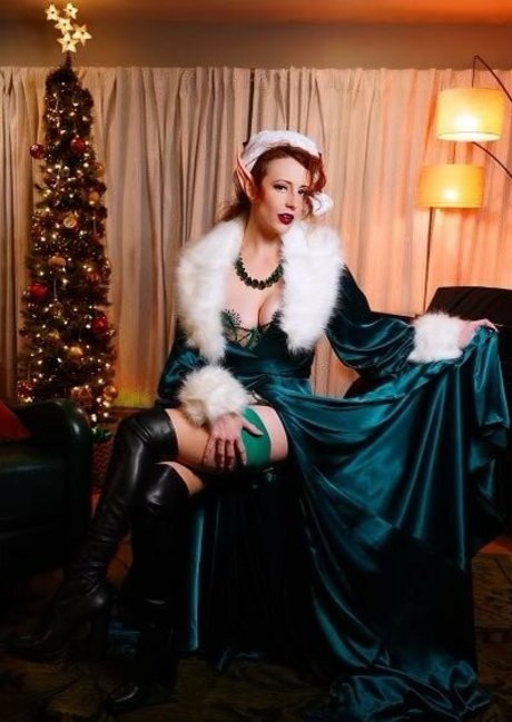 Abby DarkStar pretty pornstar picture