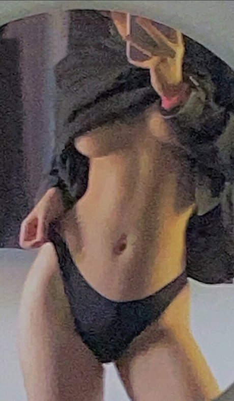 Unijung hot model pic