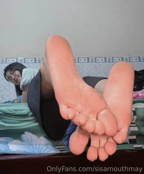 sisamouthmay model art image