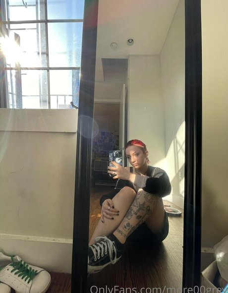 more00grey model hot img