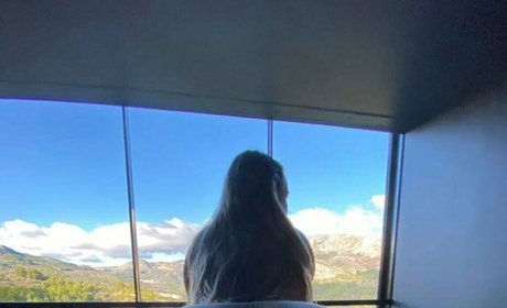 llittleeva high quality model image