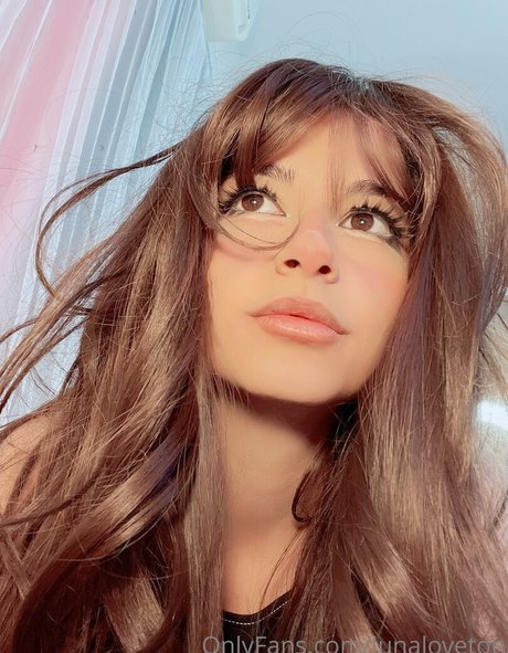 Lunaloveton exclusive star pics