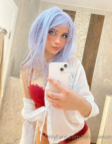 Lunaloveton pornstar nudes image