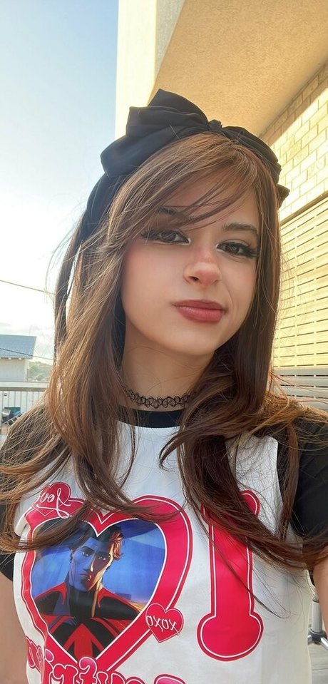 Lunaloveton erotic model pic