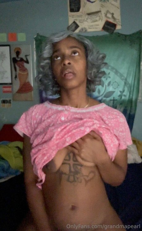 grandmapearl adult model picture
