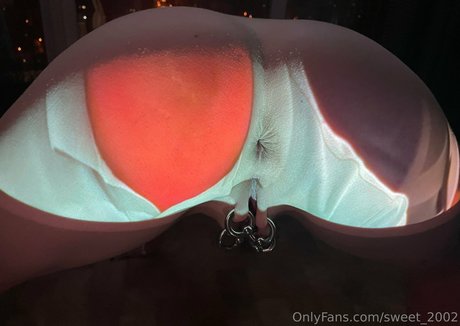 sweet 2002 model high quality image