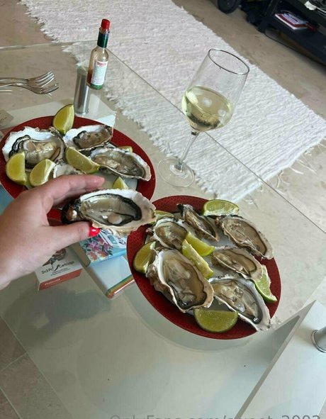 sweet 2002 top model pictures