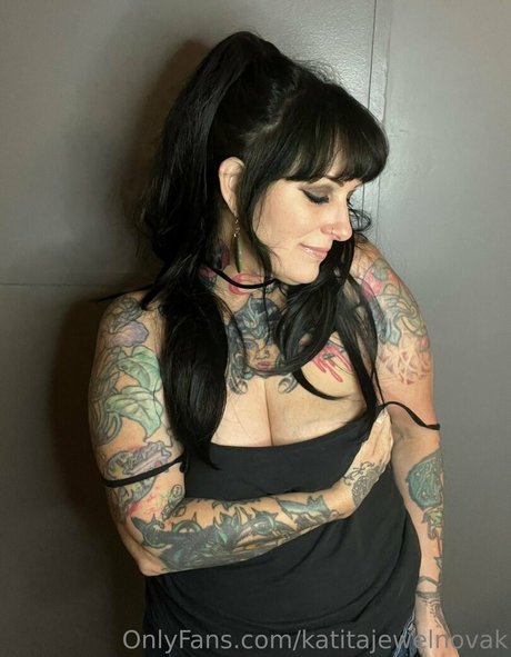 katitajewelnovak model nudes archive