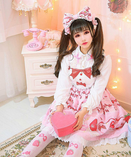 valentine8 official naked star img