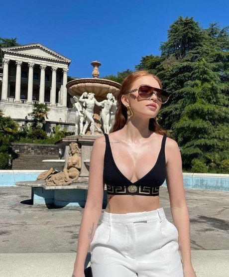 Renata Valliulina star sex photos