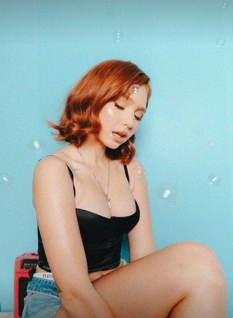 Renata Valliulina pornstar hd gallery