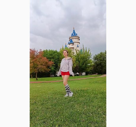 Yankimesta nude pornstar pics