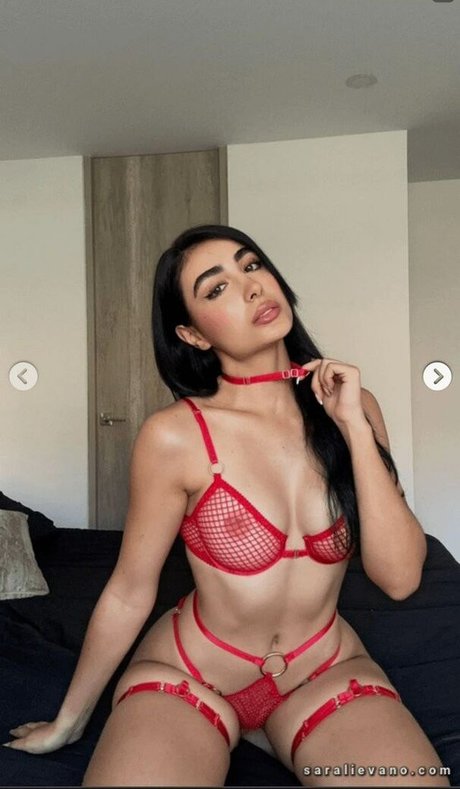 Sara Lievano model high quality img