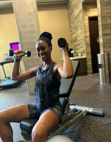 thisorthatwithsunny model free photo