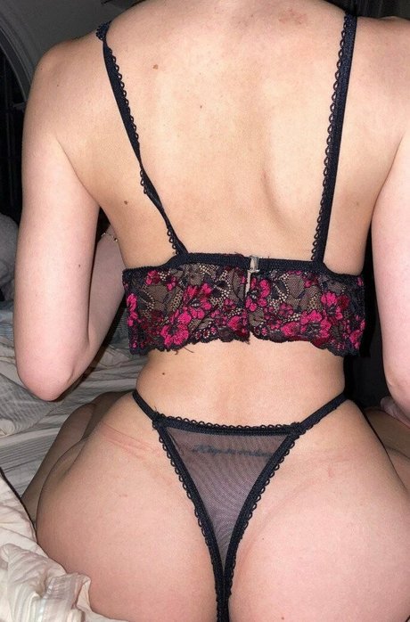 Yus Lopez nude pornstar pictures