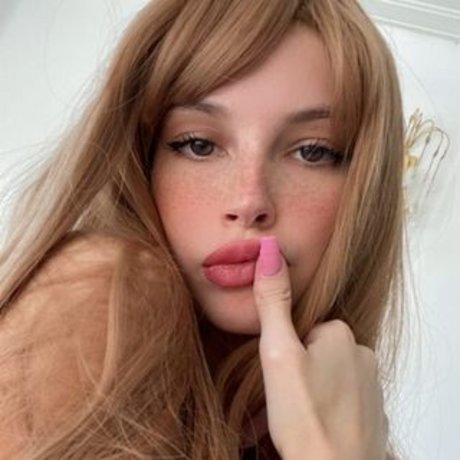 Yus Lopez high quality star pictures