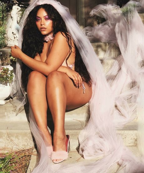 Audrey Littie hd pornstar pics