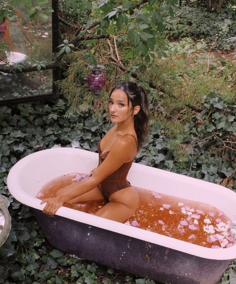 deannarapanotti best actress gallery