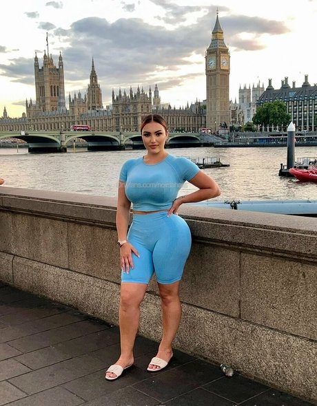 noirsahara pornographic star images