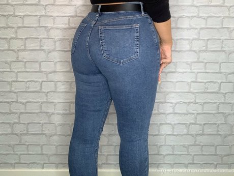 noirsahara model xxx galleries