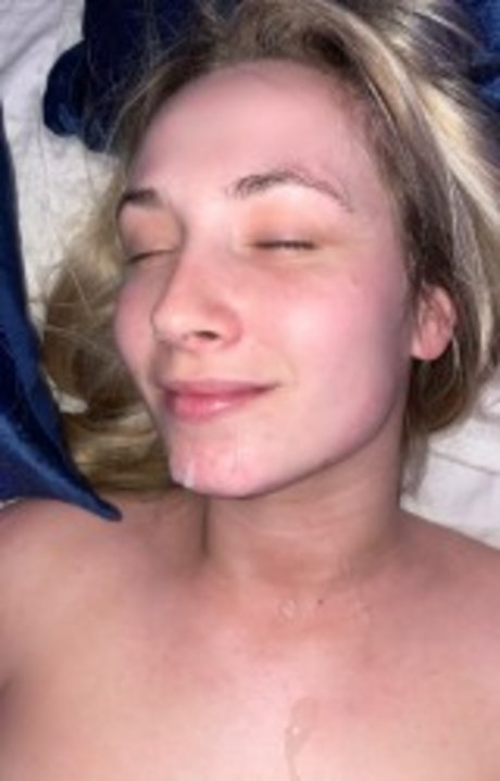 katiebeex erotic actress photo