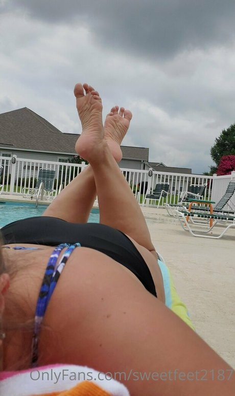 sweetfeet2187 nude pornstar gallery