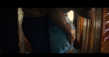 Emily Rudd Profile pic