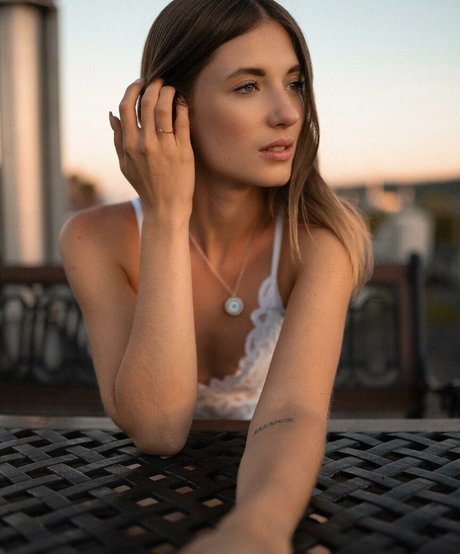 Julia Gauly nice model photos