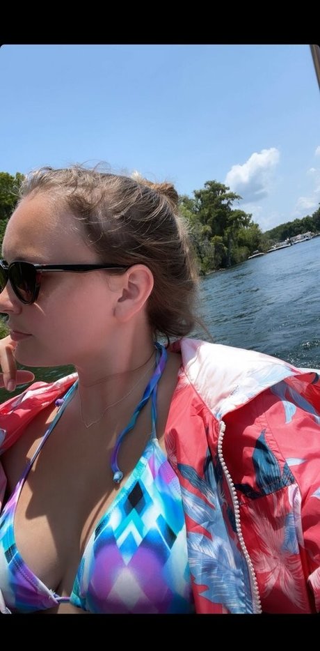 ASMR Darling pornstar hot pics