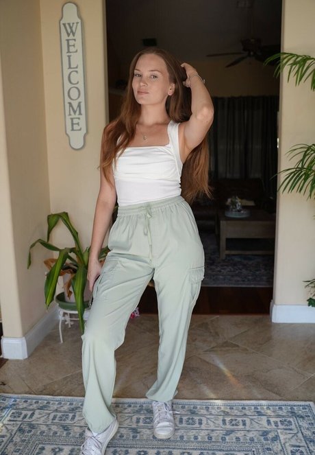 ASMR Darling star beautiful pic