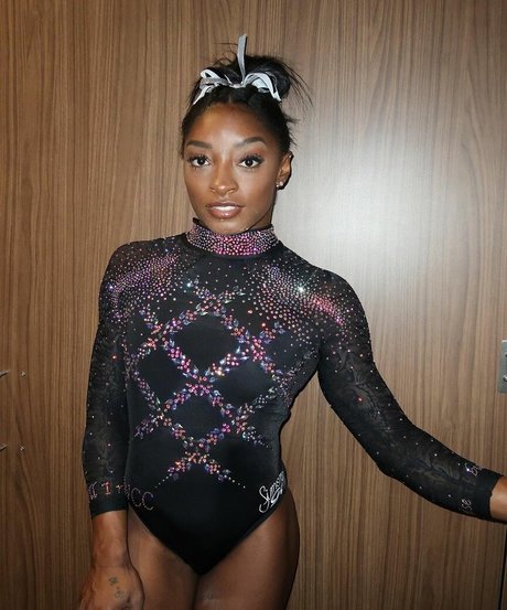 Simone Biles Profile pic