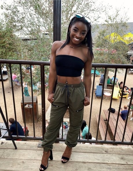 Simone Biles porn actress pictures