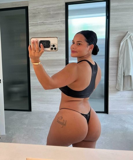 Katya Elise Henry model high quality pic