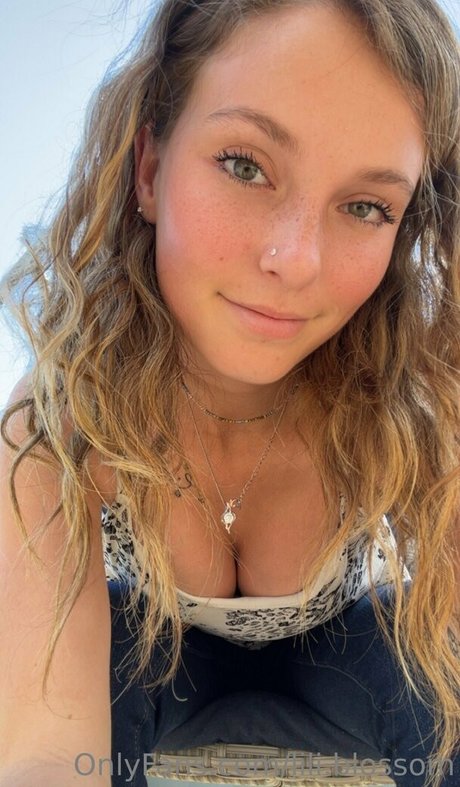 lili blossom pornstar perfect pic