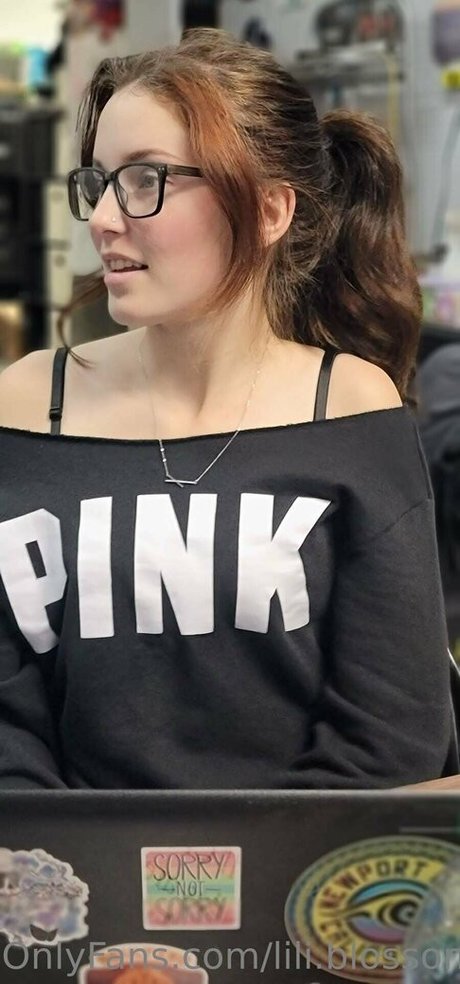 lili blossom pornstar sexy image