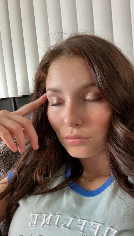 lili blossom pretty model galleries