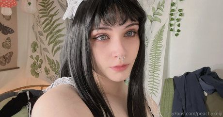 peachykeiji model erotic galleries