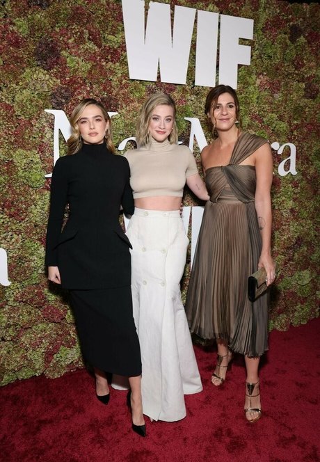 Lili Reinhart free star pic