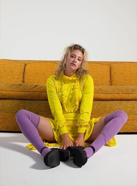 Lili Reinhart high quality star picture