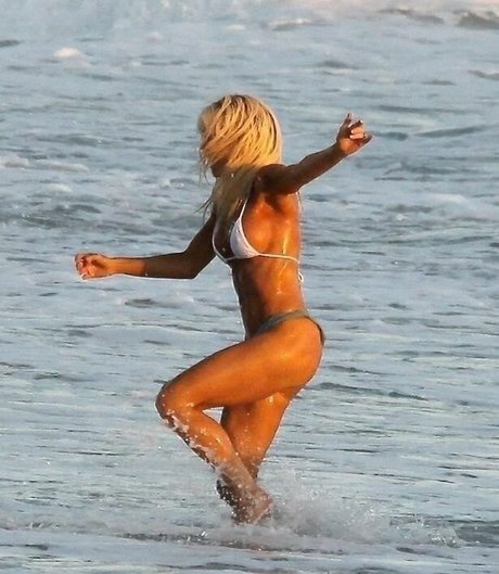 Lily James xxx actress photo