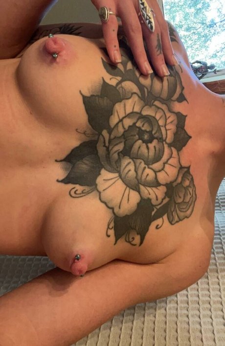 Lyla Fern pornstar adult galleries