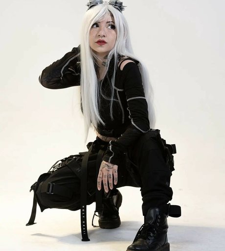 Aline Fox adult actress images