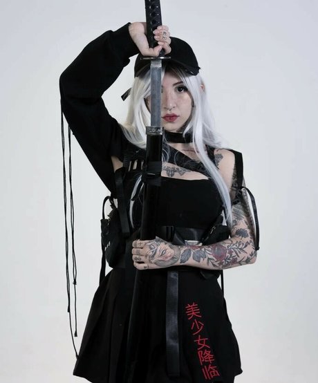 Aline Fox naked actress images