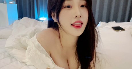 woohankyung star exclusive picture