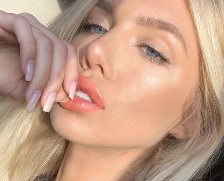 blonde big tits onlyfans art nude pic