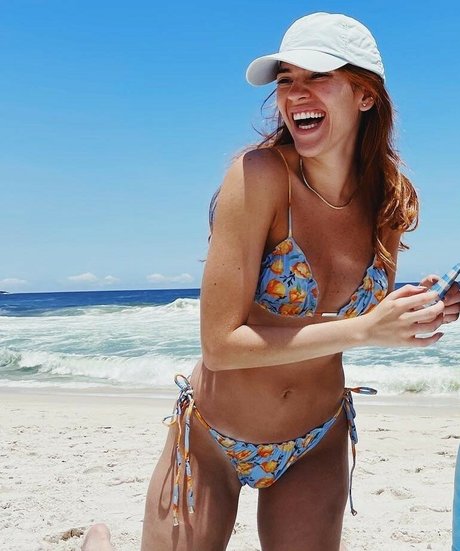 Ana Clara Lima star nice image