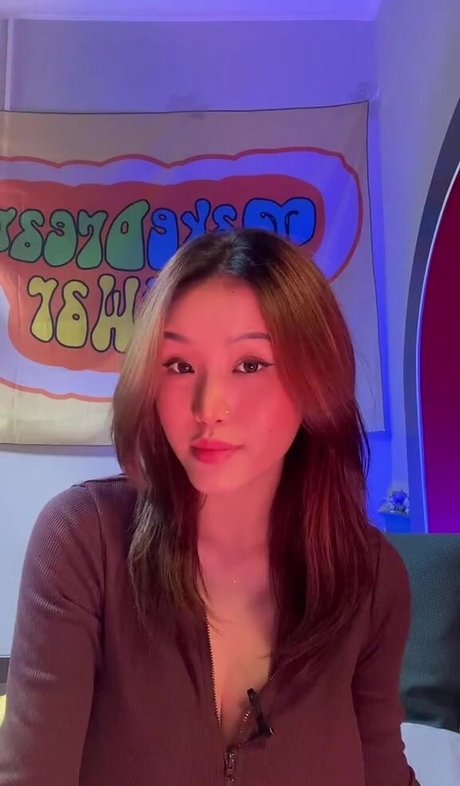 Anastasya Khosasih model pretty pics