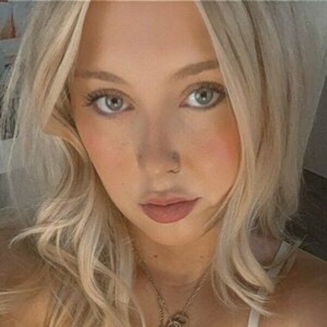 favpetitegal porn actress galleries